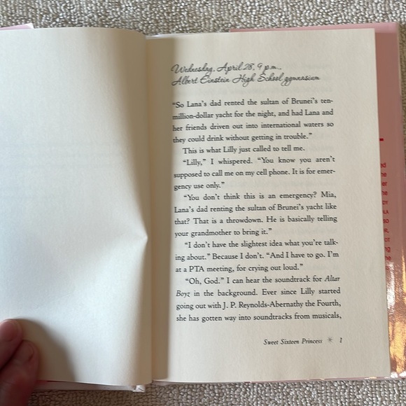 📚2/$6 Sweet Sixteen Princess #7.5 in The Princess Diaries Series - Picture 9 of 12